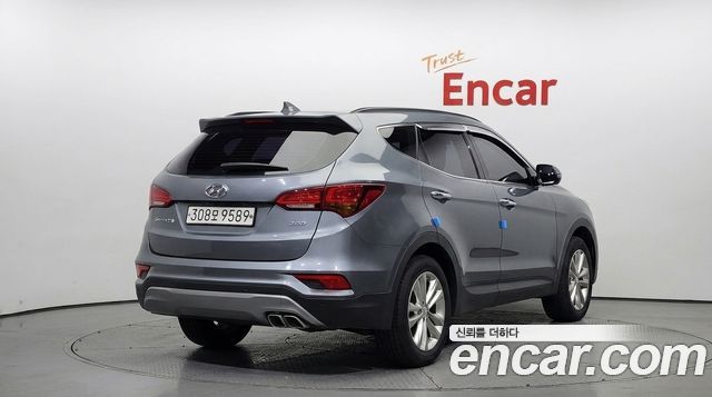 Hyundai Santafe 2018 — photo 2