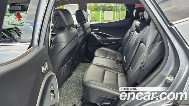 Hyundai Santafe 2018 — photo 12