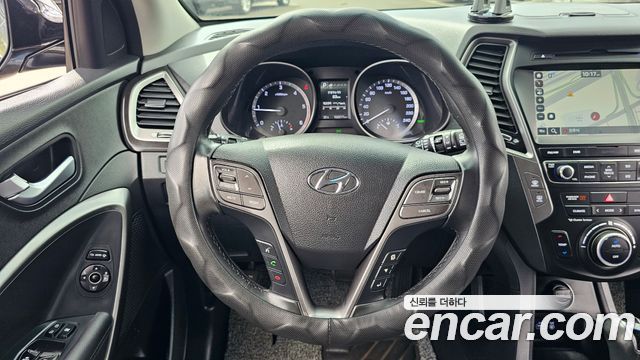 Hyundai Santafe 2018 — photo 13
