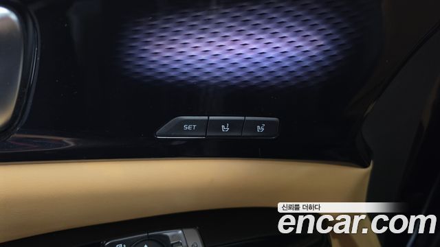 Kia Canival 2021 — photo 15
