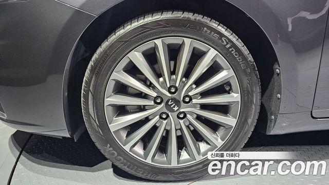Kia K7 2017 — photo 5