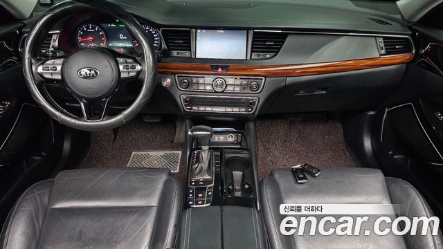 Kia K7 2017 — photo 10