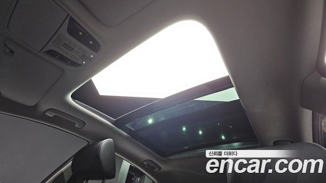 Kia K7 2017 — photo 18