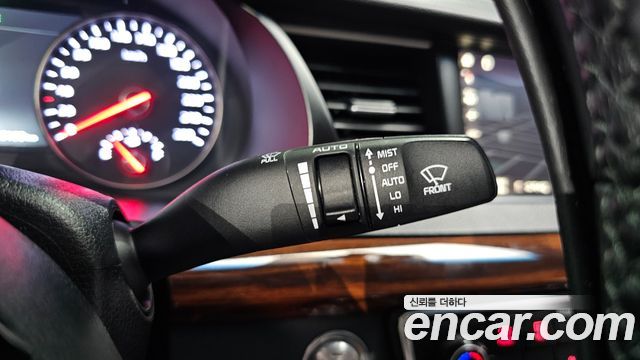 Kia K7 2017 — photo 23