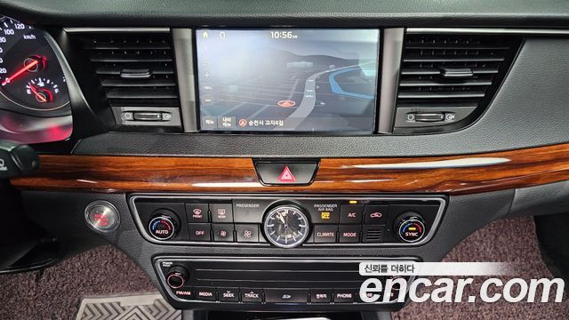 Kia K7 2017 — photo 25