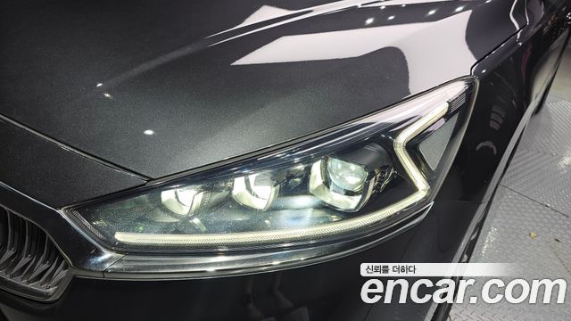 Kia K7 2017 — photo 8