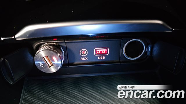 Kia K7 2017 — photo 28