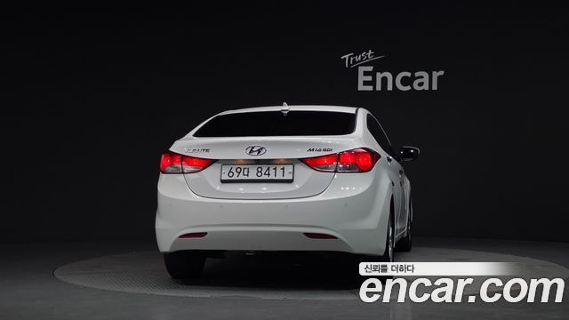Hyundai AVANTE 2012 — photo 4