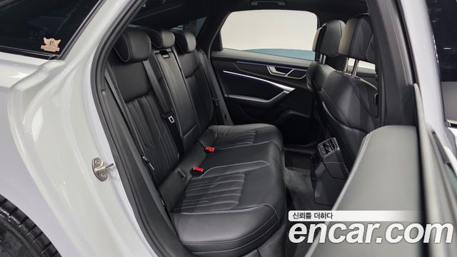 Audi A6 2025 — photo 18