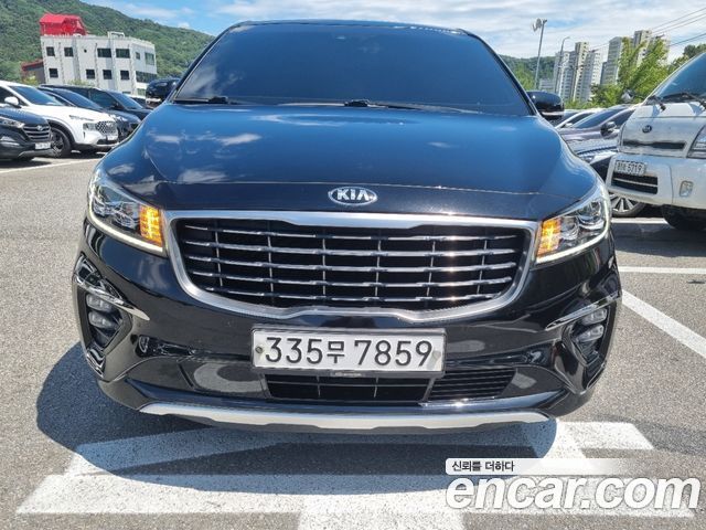 Kia Canival 2020 — photo 3