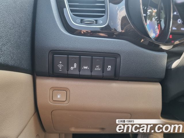 Kia Canival 2020 — photo 15