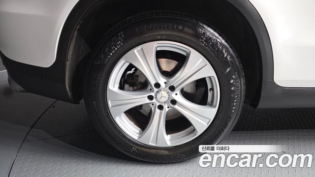Mercedes-Benz GLC-Class 2016 — photo 5