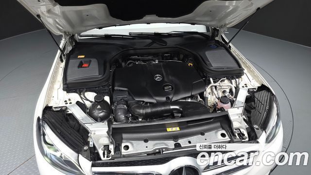 Mercedes-Benz GLC-Class 2016 — photo 6