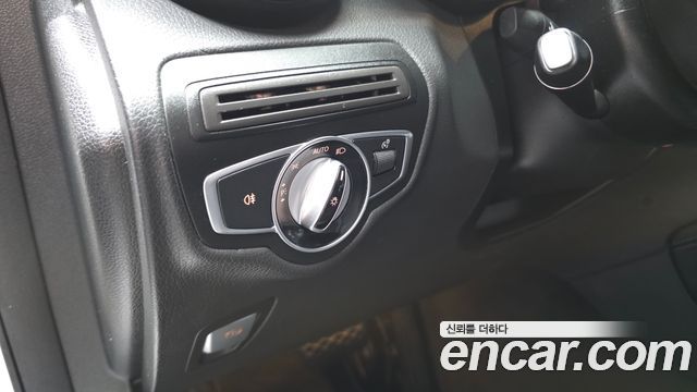 Mercedes-Benz GLC-Class 2016 — photo 23
