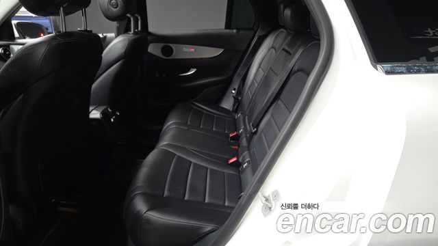 Mercedes-Benz GLC-Class 2016 — photo 16