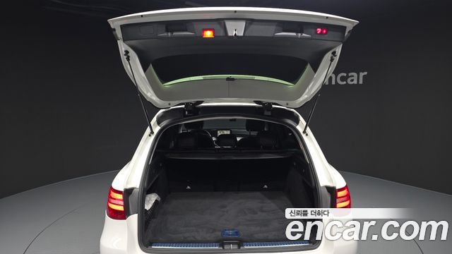 Mercedes-Benz GLC-Class 2016 — photo 29