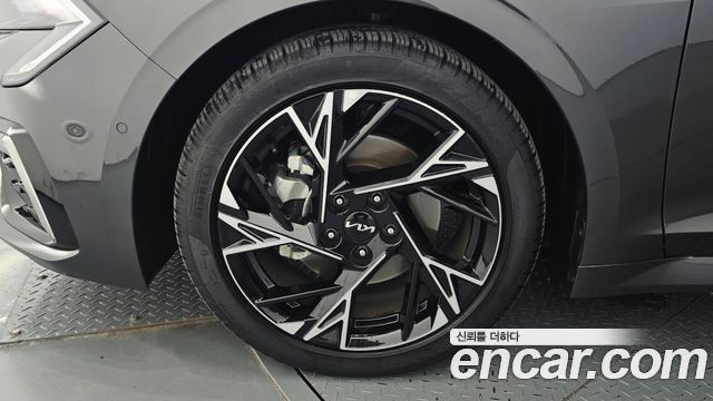 Kia K5 2025 — photo 5
