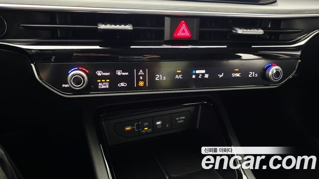 Kia K5 2025 — photo 17