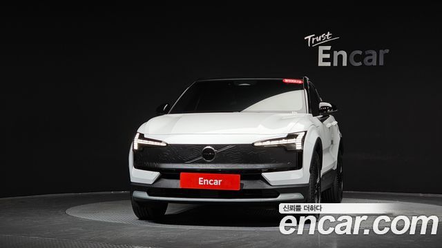 Volvo EX30 2026 — photo 3