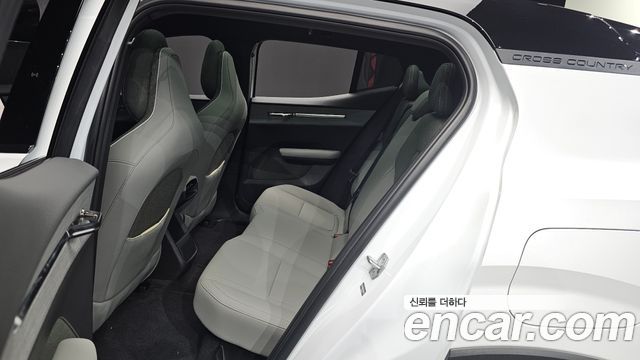 Volvo EX30 2026 — photo 17