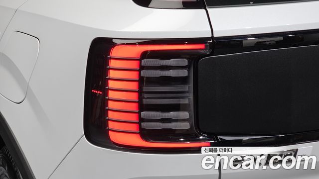 Volvo EX30 2026 — photo 9
