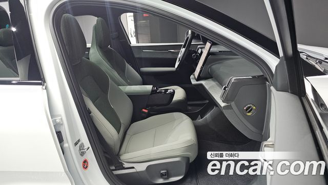Volvo EX30 2026 — photo 16