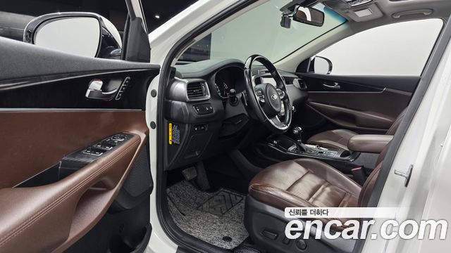 Kia Sorento 2016 — photo 13