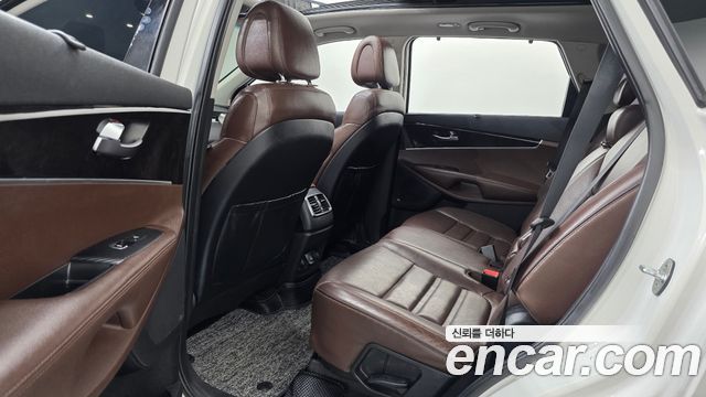 Kia Sorento 2016 — photo 18