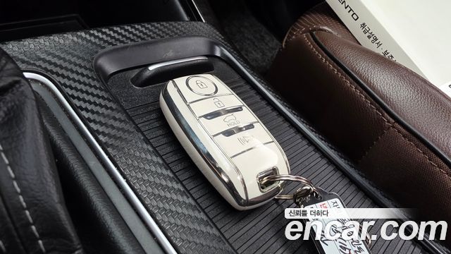 Kia Sorento 2016 — photo 32