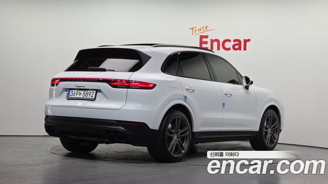 Porsche Cayenne 2020 — photo 2