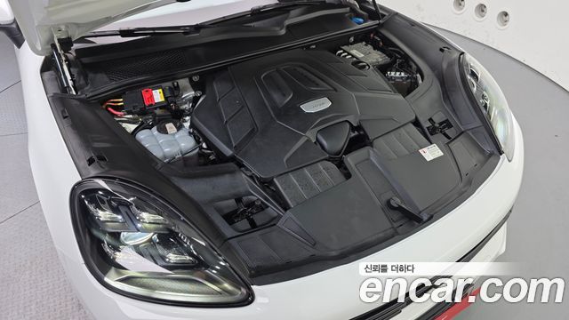 Porsche Cayenne 2020 — photo 6