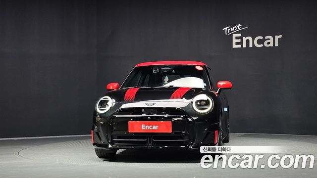 Mini Cooper 2025 — photo 3