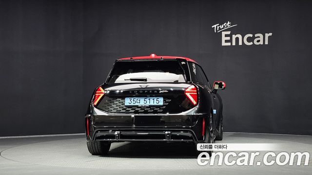Mini Cooper 2025 — photo 4