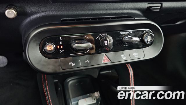 Mini Cooper 2025 — photo 12