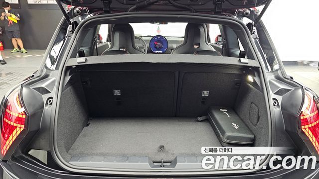 Mini Cooper 2025 — photo 26