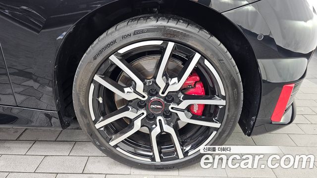 Mini Cooper 2025 — photo 7
