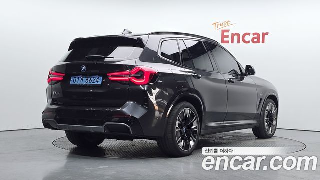 BMW iX3 2023 — photo 2