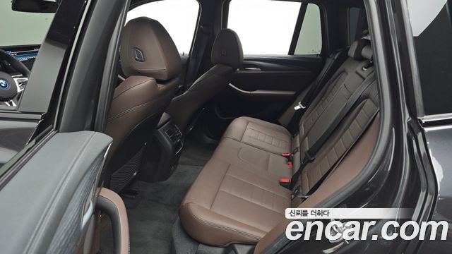 BMW iX3 2023 — photo 12