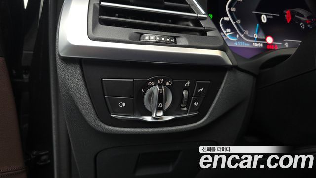 BMW iX3 2023 — photo 17