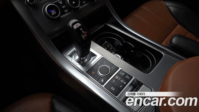 Land Rover Range Rover Sport 2017 — photo 12