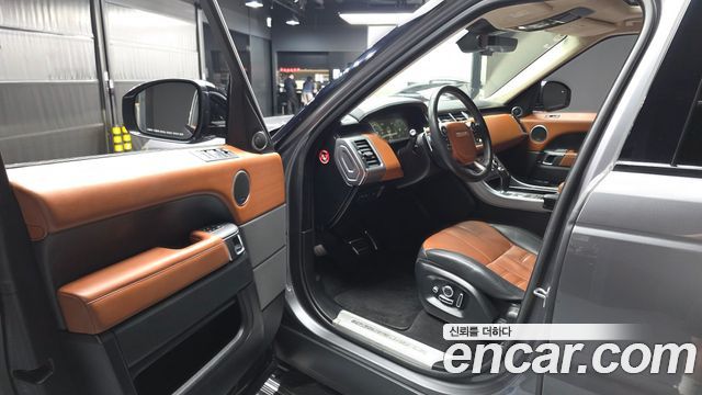 Land Rover Range Rover Sport 2017 — photo 13