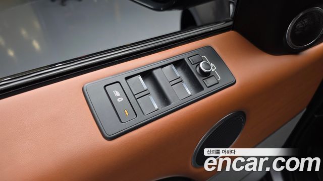 Land Rover Range Rover Sport 2017 — photo 31