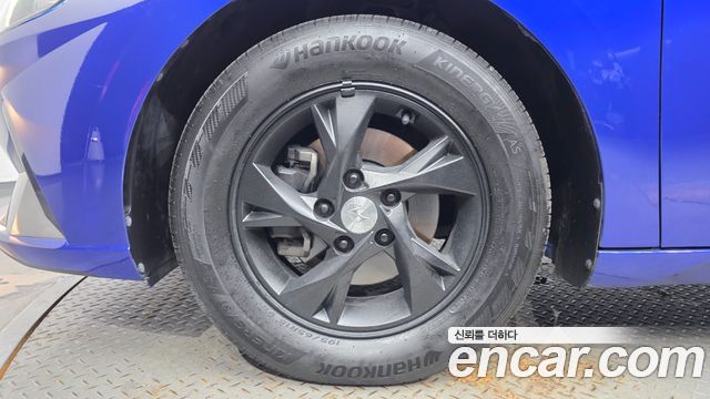 Hyundai AVANTE 2021 — photo 5