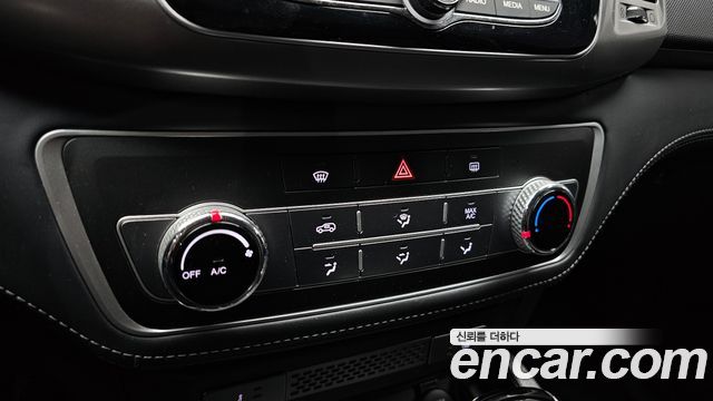 KG Mobility Rexton 2019 — photo 23