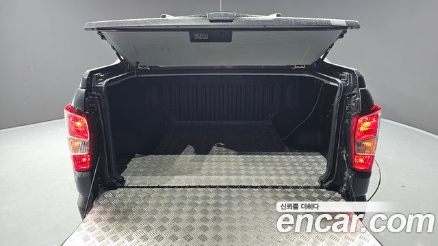 KG Mobility Rexton 2019 — photo 26