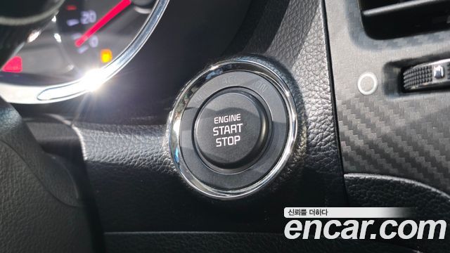 Kia K3 2013 — photo 17