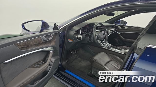 Audi A7 2020 — photo 13