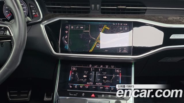 Audi A7 2020 — photo 20