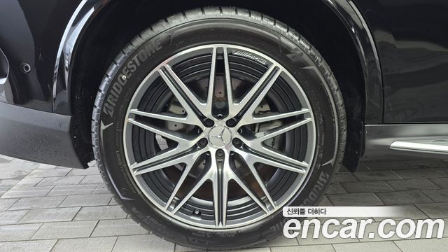 Mercedes-Benz GLC-Class 2025 — photo 5