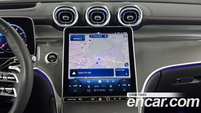 Mercedes-Benz GLC-Class 2025 — photo 18